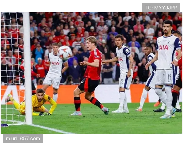 曼联2-0击败热刺，英超四连胜跃居欧冠区